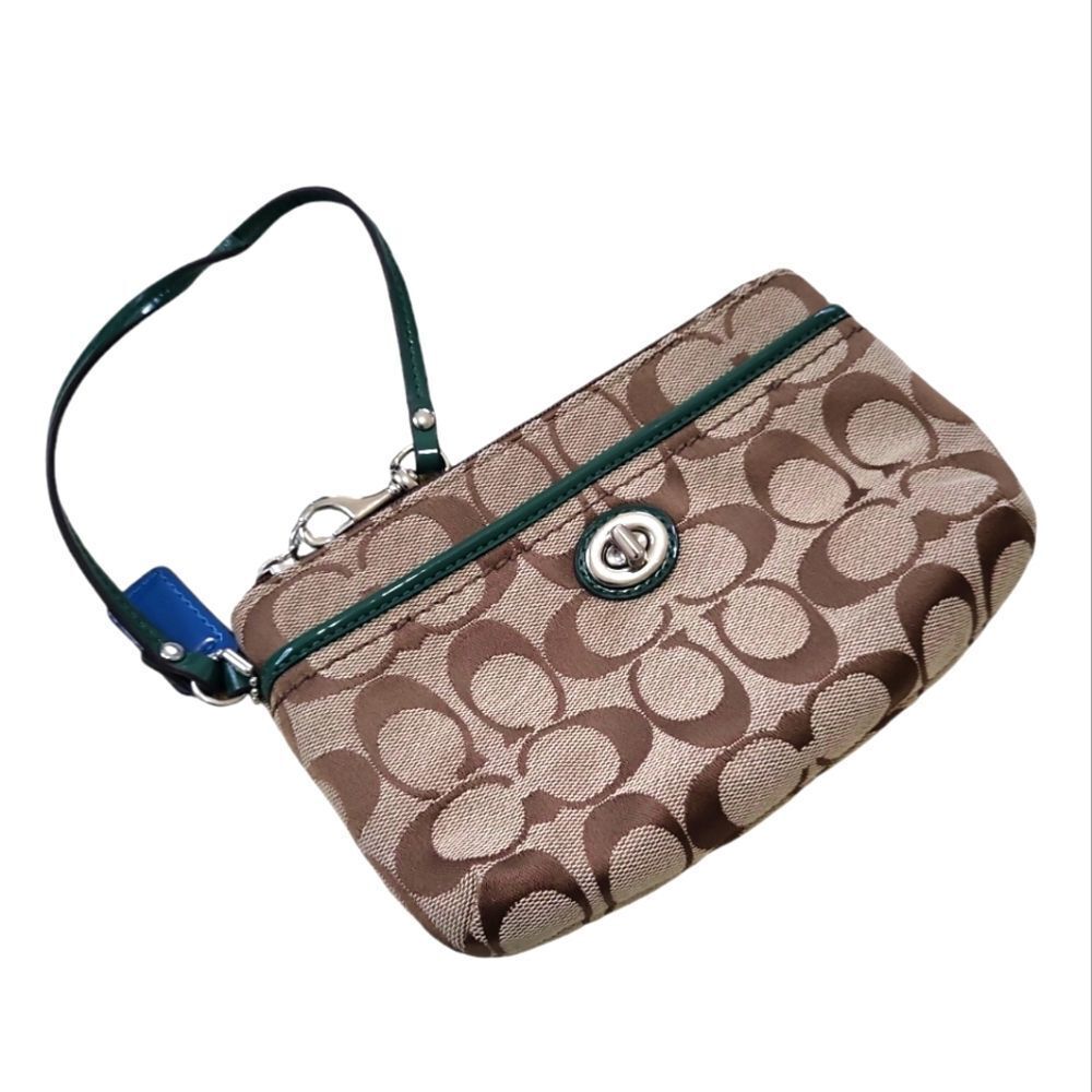 EUC Vintag Coach Authentic signature turnlock Wristlet Wallet clutch brown green